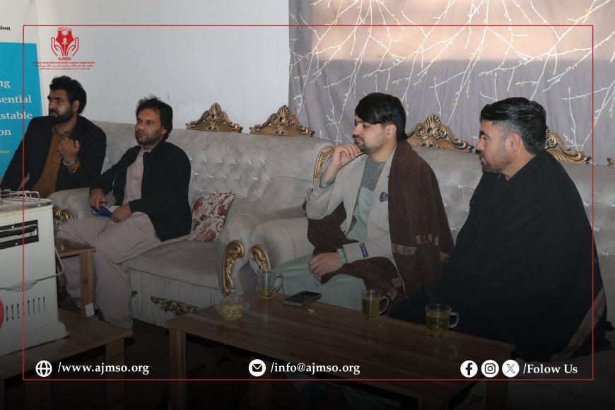 د فراه ولایت له خبریالانو او د رسنیو له مسوولینو سره د افغان خبریالانو اورسنیود ملاتړ بنسټ  د رییس غونډه