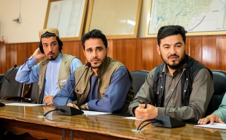 نشست مشترک میان خبرنگاران و مسوولان حکومتی در ولایت پروان برگزار شد.