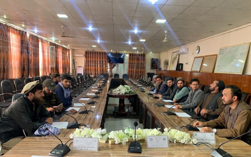 پروان ولایت کې د خبریالانو او حکومتي مسوولینو ترمنځ ګډه ناسته وشوه.
