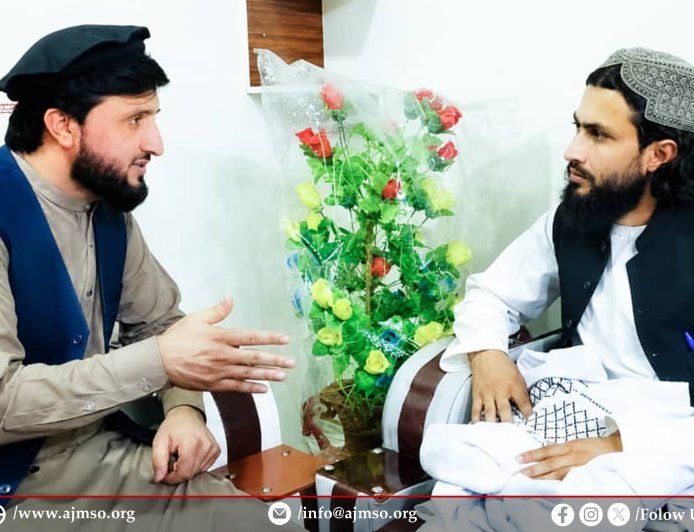 په لغمان کې د خبريالانو ستونزې او غوښتنې د والي له دفتر سره شريکې شوې