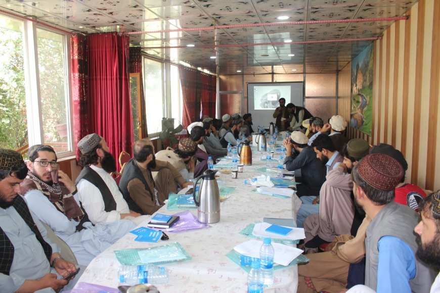 لغمان کې د رسنیو مسوولینو، د یوشمیر ادارو ویاندویانو او یوناما ترمنځ ګډه ناسته وشوه.